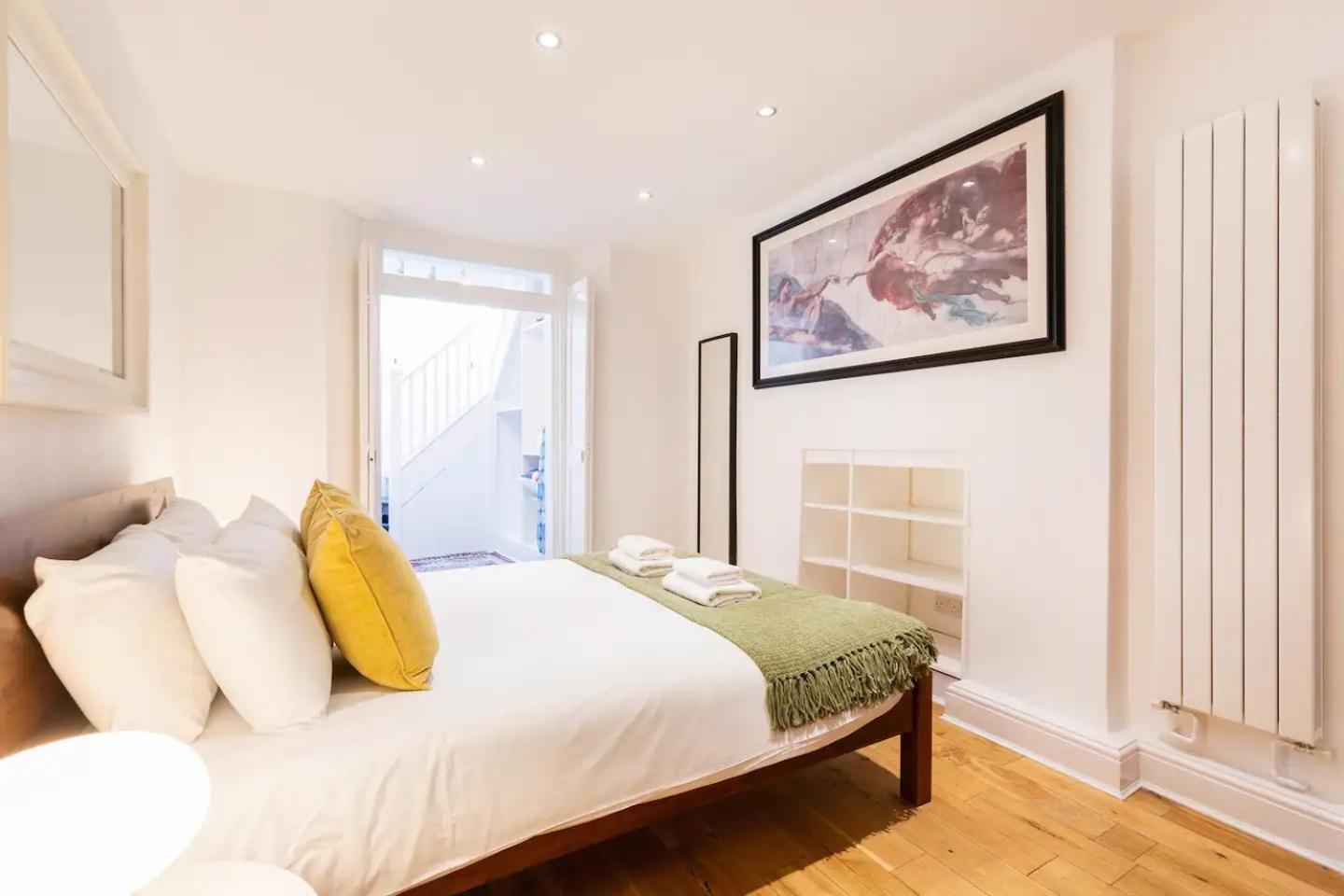 Stylishly Large Camden Apartment B1 Лондон Екстер'єр фото
